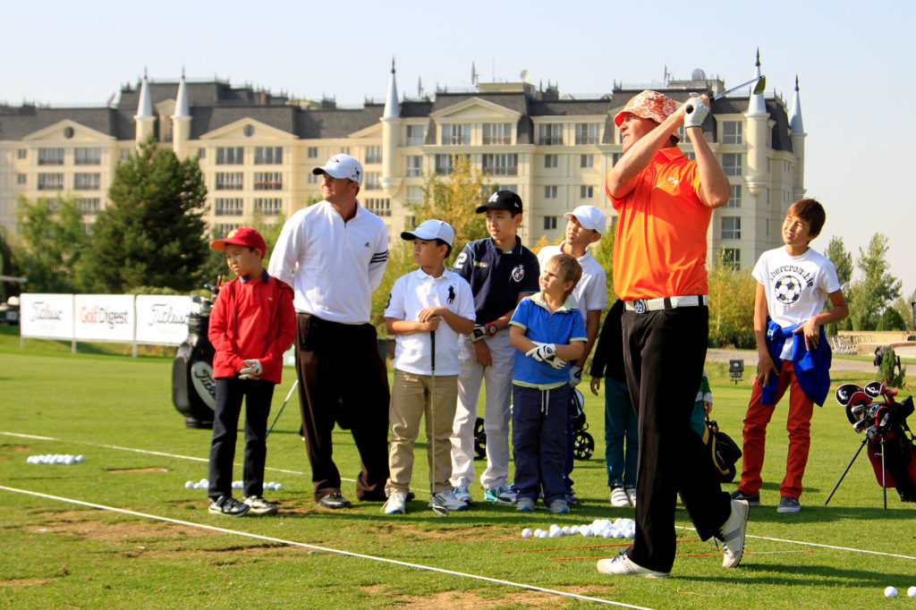 weekend golf camp for kids